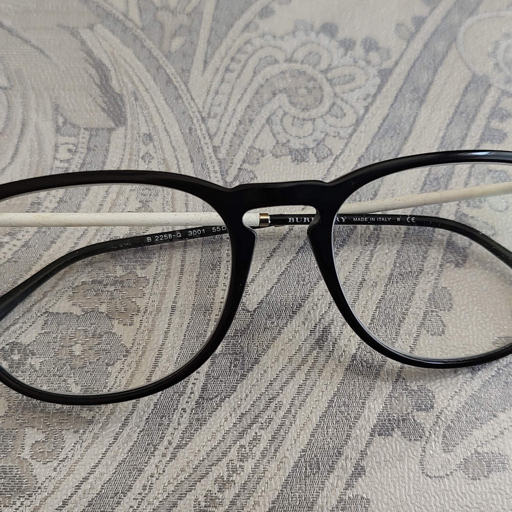 Burberry Black And White Rectangular Glasses - image 8